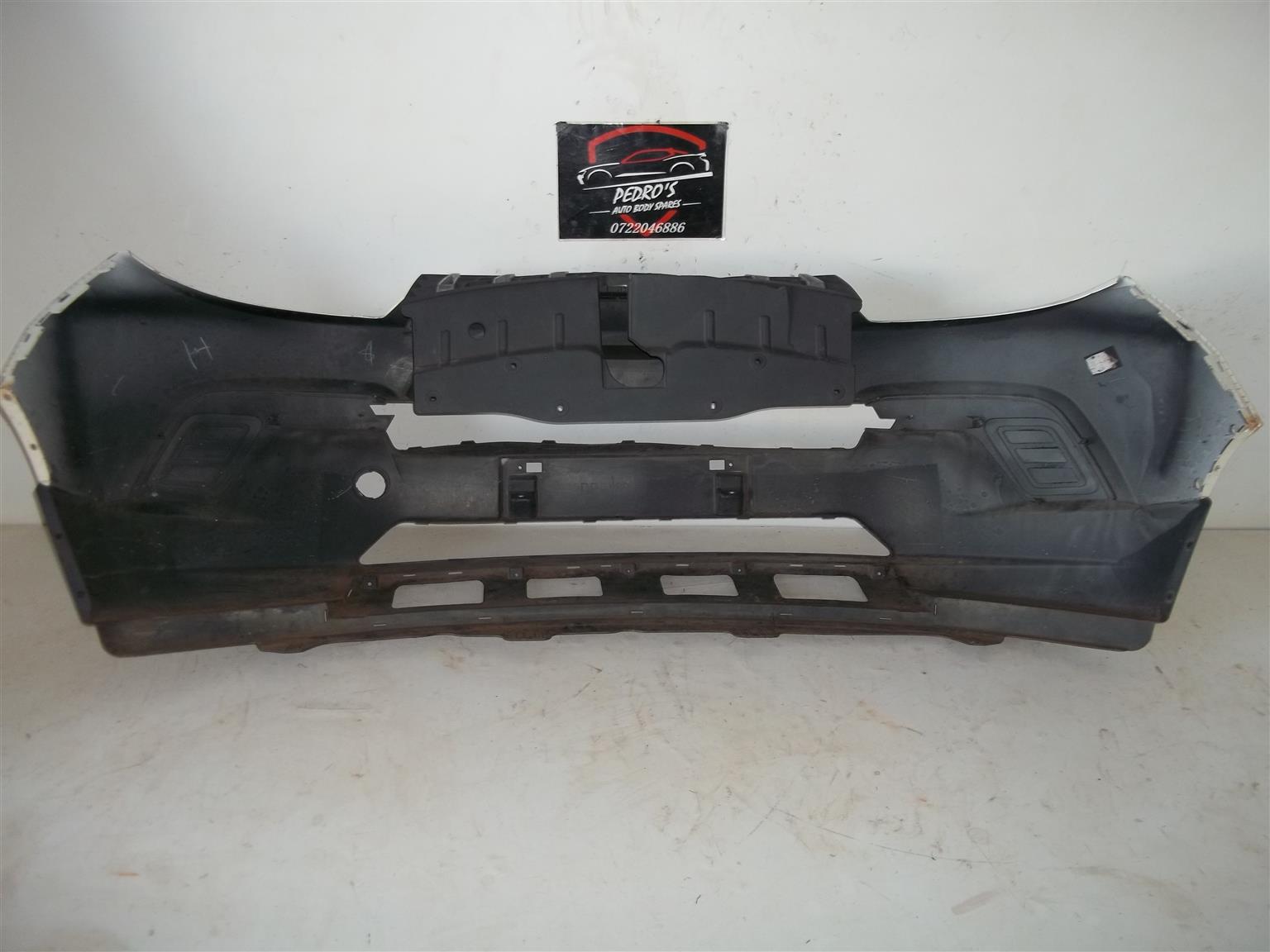 Mahindra KUV100 '16/'17 front bumper - Private Seller Mahindra KUV100 '16/'17 front bumper - Private Seller