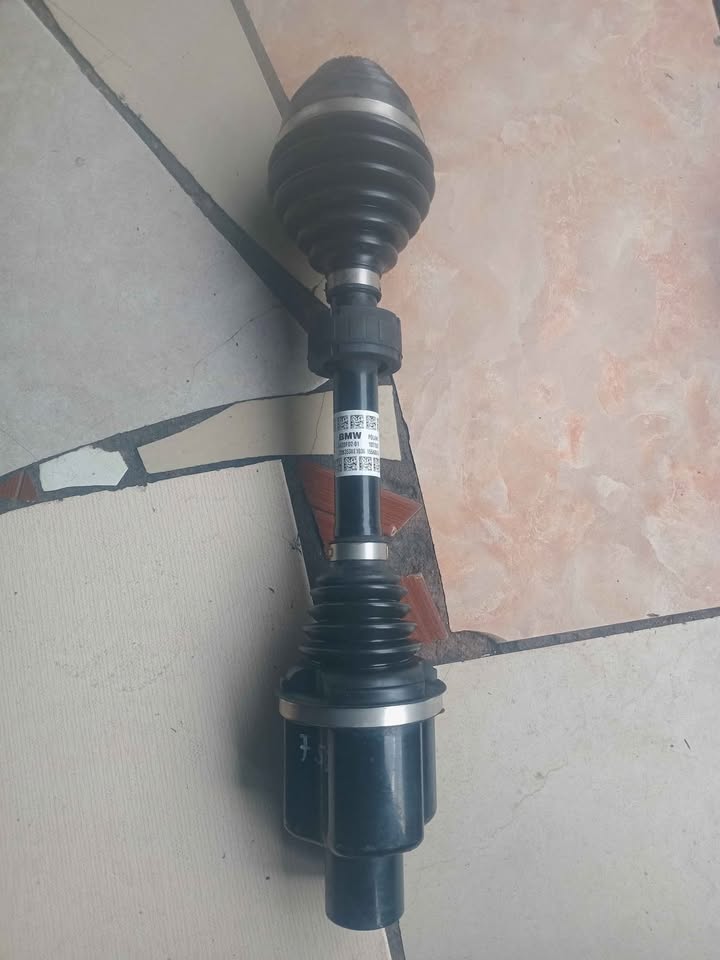 Mini BMW Petrol Manual 6 SPD Left Side Driveshaft 15540010 | 8651275 - Private Seller Mini BMW Petrol Manual 6 SPD Left Side Driveshaft 15540010 | 8651275 - Private Seller
