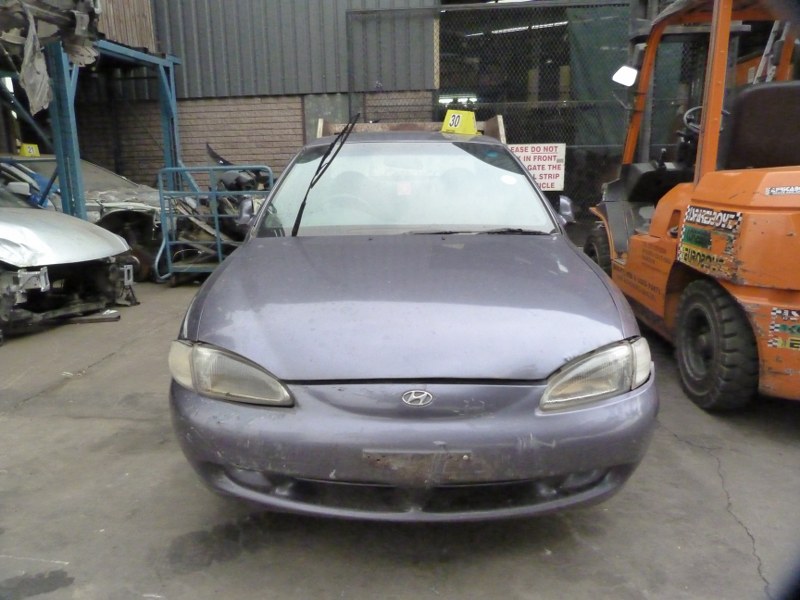 Hyundai Elantra 1.6 GLS Manual - 1996 Spares - Private Seller Hyundai Elantra 1.6 GLS Manual - 1996 Spares - Private Seller