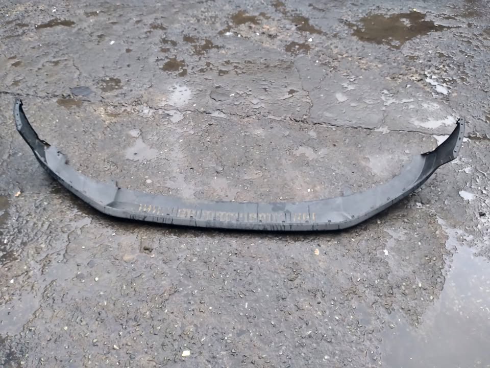 Hyundai H1 Bus down bumper Spoiler New face what'App - Private Seller