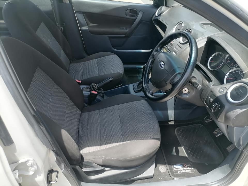 2014 Ford Ikon 1.6 Sedan with a Nice interior