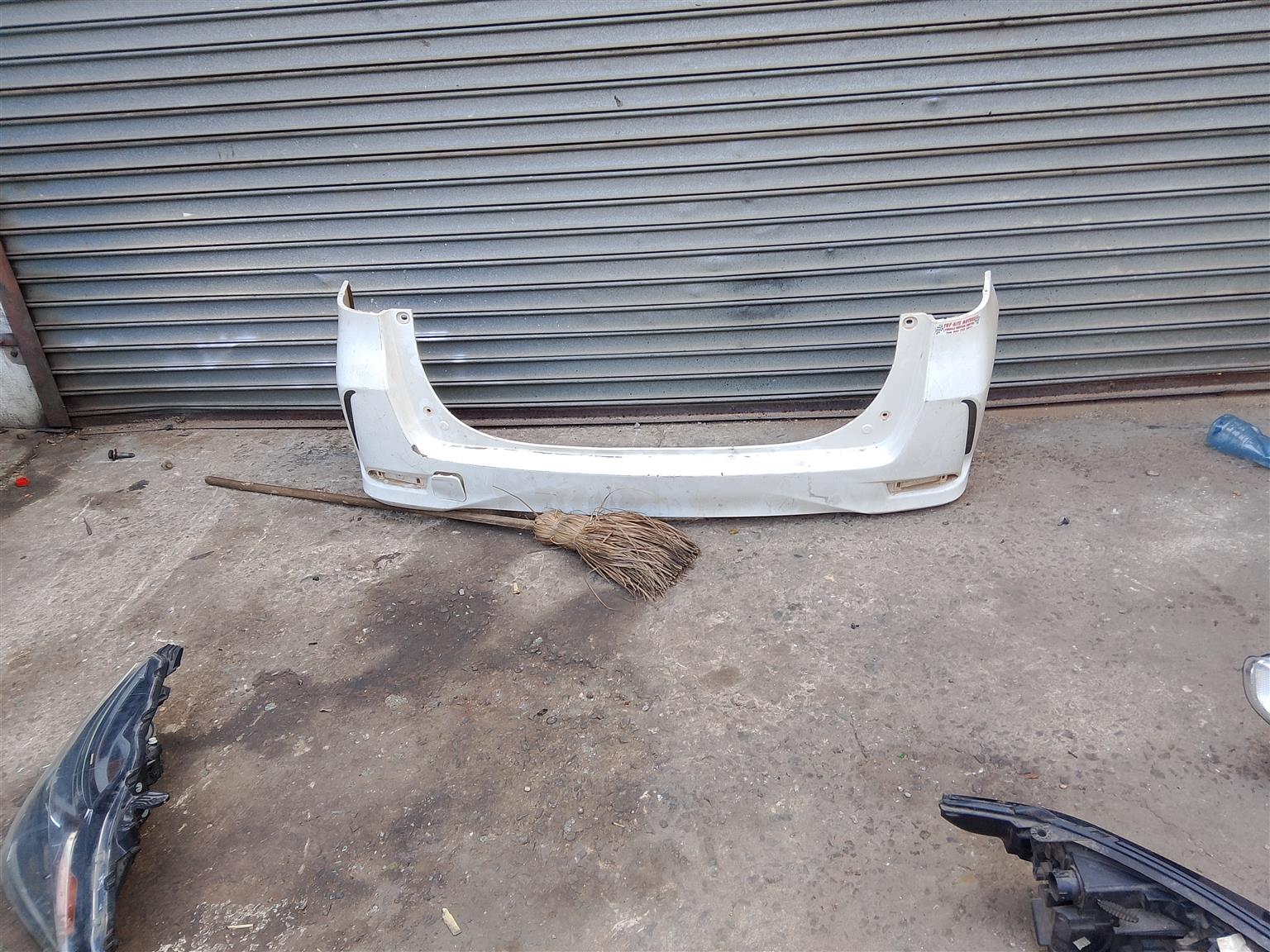 Toyota Avanza bumper back. Tx - Private Seller Toyota Avanza bumper back. Tx - Private Seller
