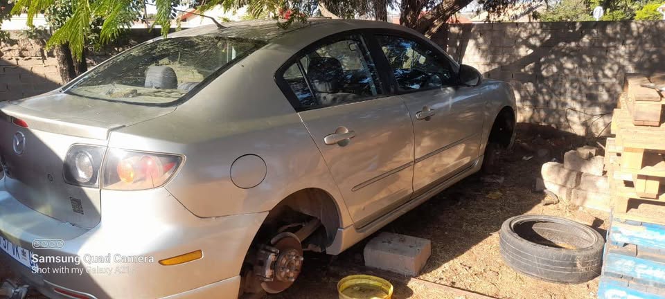 Mazda 3 2.0 LF For Stripping - Private Seller