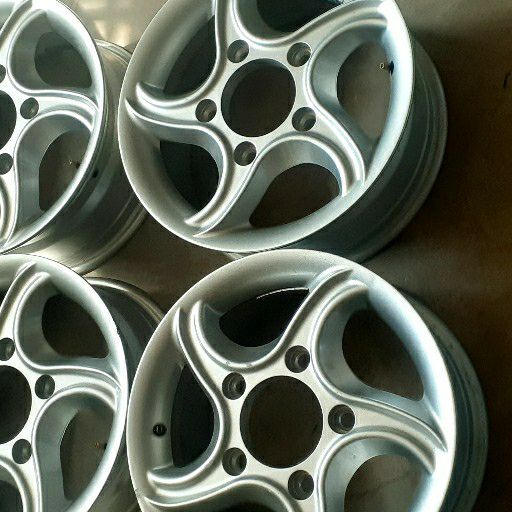 Mahindra rims