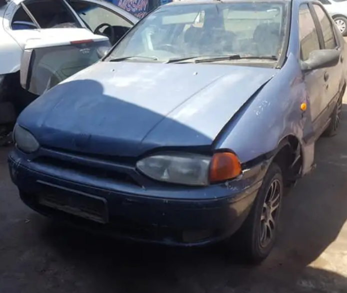 Stripping Fiat Siena 1.2 - Private Seller