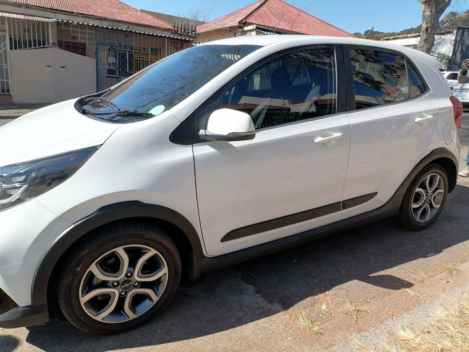 2021 KIA PICANTO 1.2 AUTOMATIC X LINE AUTOMATIC WITH FULL SERVICE HISTORY