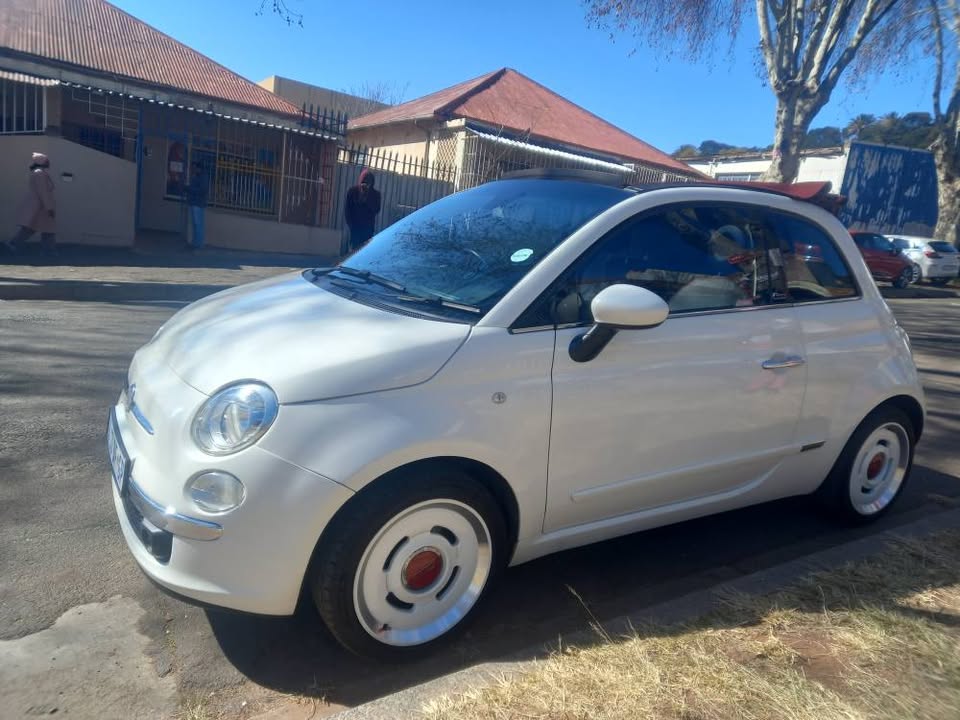 2015 FIAT 500c Sport Covantible Manual, Petrol, White, Reverse sensor, 52000kms