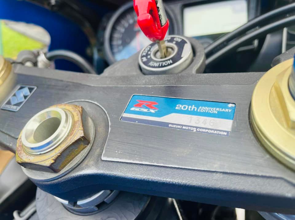 BARGAIN SUZUKI GSXR750 20th ANNIVERSARY EDITION - Private Seller