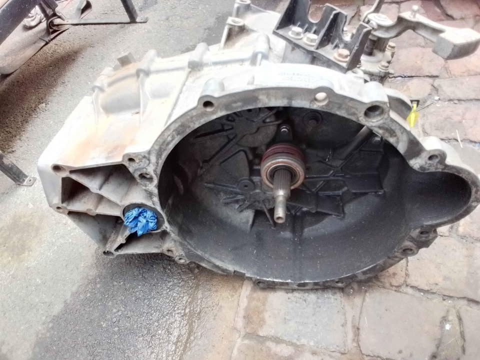 2012 Mahindra XUV500 gearbox manual - Private Seller 2012 Mahindra XUV500 gearbox manual - Private Seller