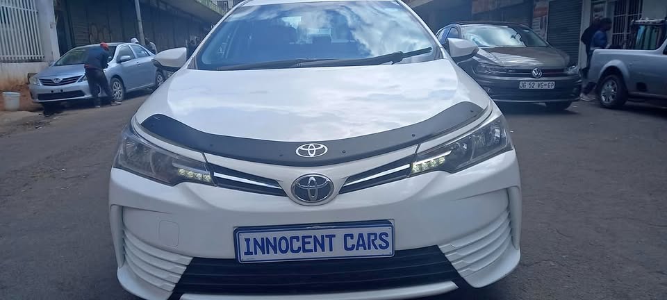 2021 TOYOTA COROLLA QUEST 1.8 PETROL, MANUAL, WHITE COLOUR, MILEAGE 45000KM
