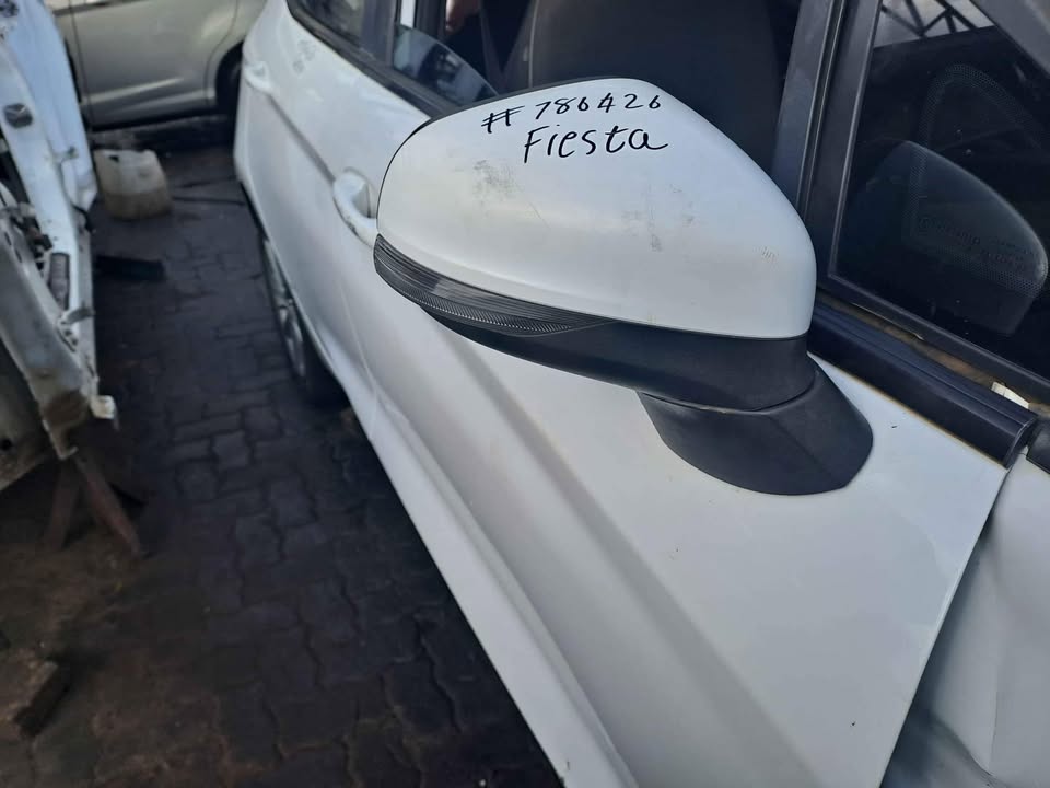 Door Mirror Ford Fiesta 1.0L 2020 - Private Seller Door Mirror Ford Fiesta 1.0L 2020 - Private Seller