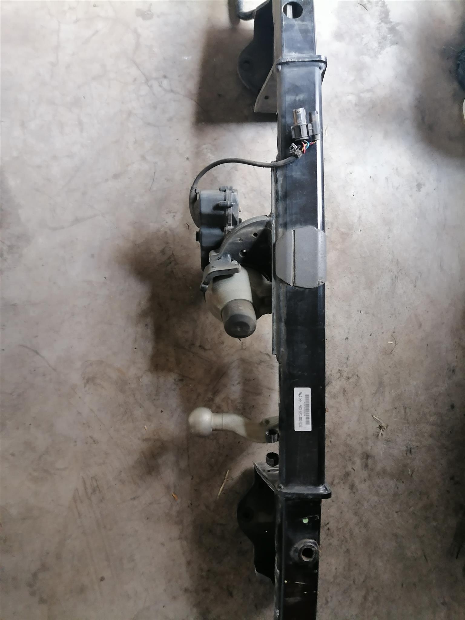 Original BMW electric swivel towbar - Private Seller Original BMW electric swivel towbar - Private Seller