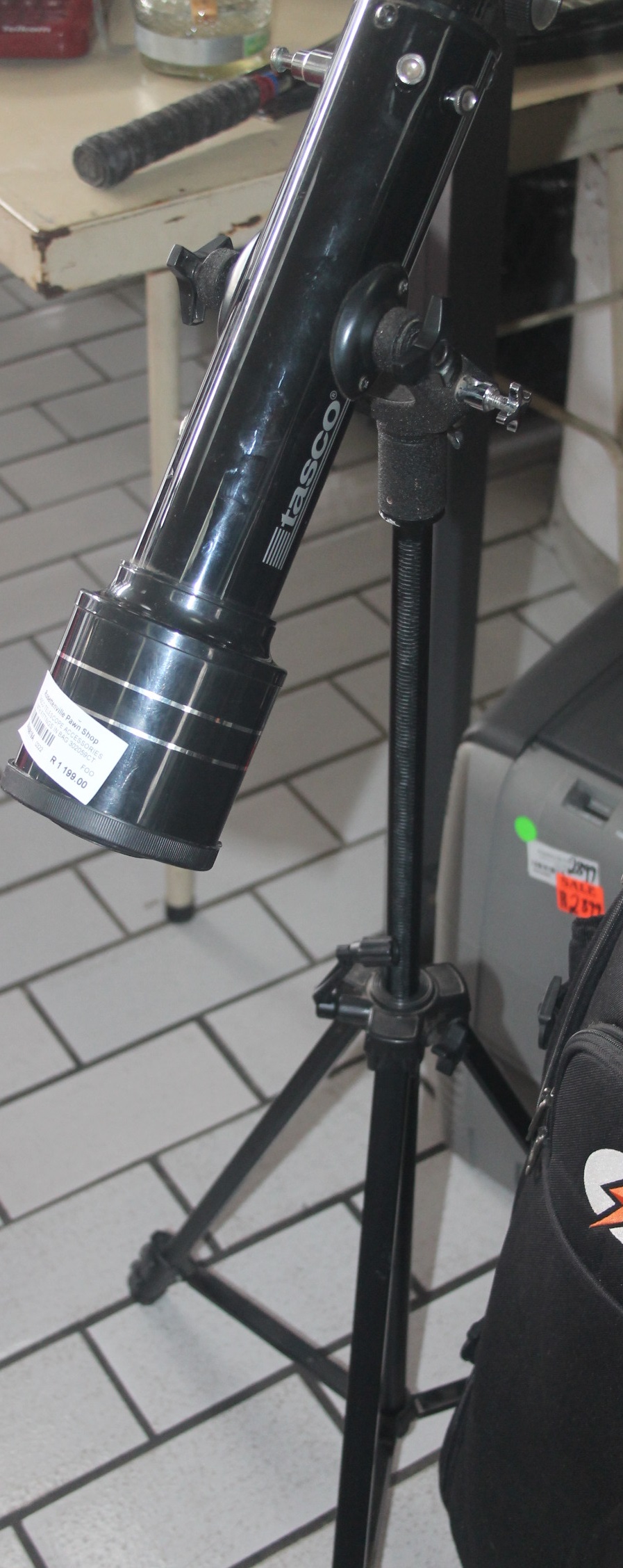 Tasco telescope w/ accessories & fittings in bag S048819A Tasco telescope w/ accessories & fittings in bag S048819A