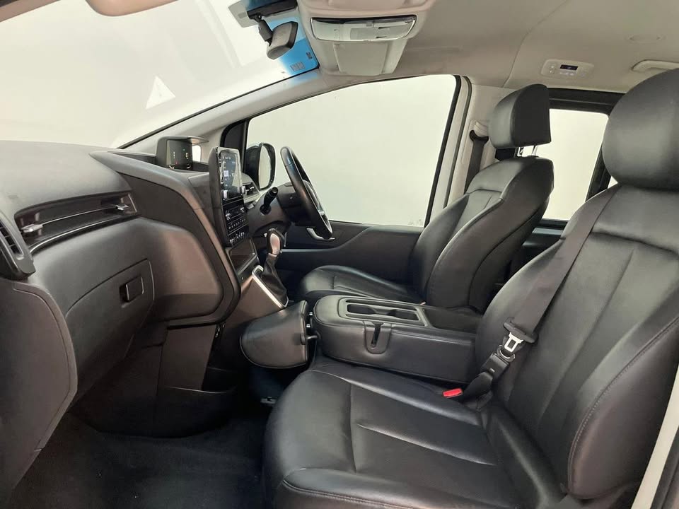 2023 HYUNDAI STARIA 2.2D EXECUTIVE 9 SEATER