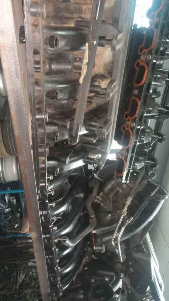 Bmw intake manifold - Private Seller