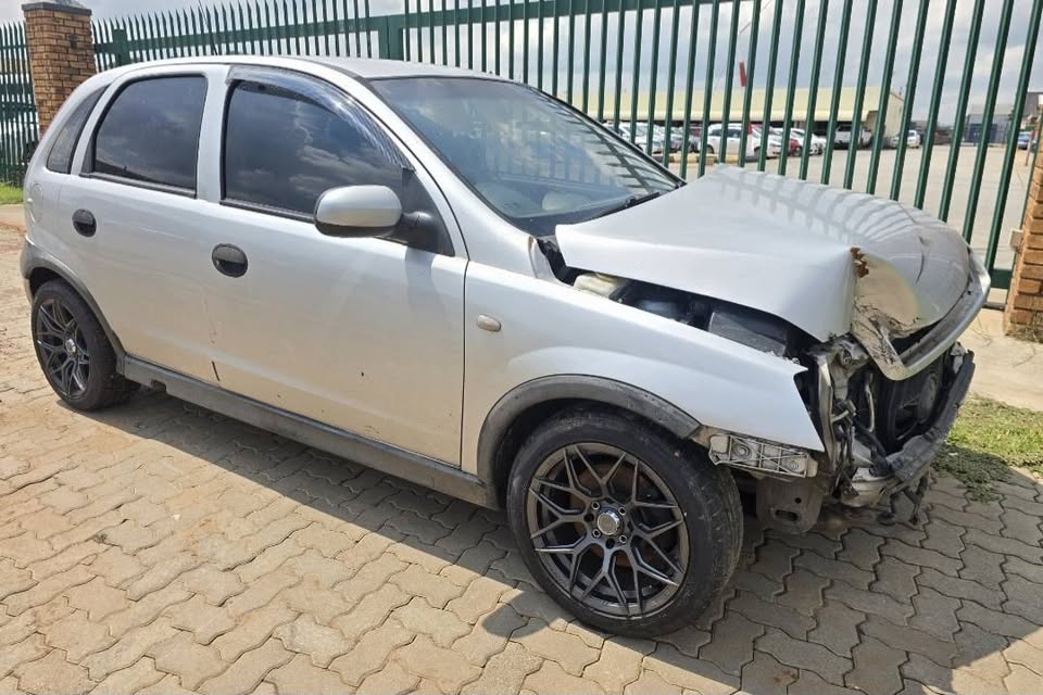 OPEL CORSA GAMMA 1.4 STRIPPING FOR PARTS - Private Seller OPEL CORSA GAMMA 1.4 STRIPPING FOR PARTS - Private Seller