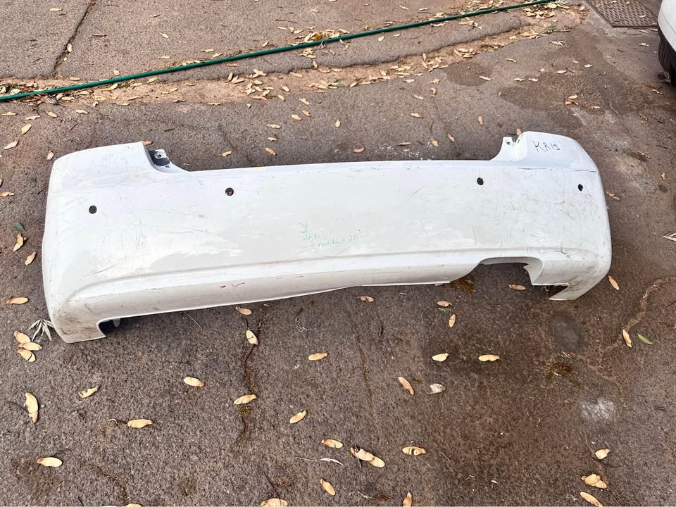 HONDA CIVIC VIII SEDAN REAR BUMPER - Private Seller HONDA CIVIC VIII SEDAN REAR BUMPER - Private Seller