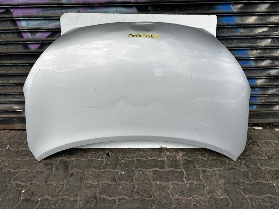 TOYOTA VIRTZ FRONT BONNET HOOD R10 - Private Seller TOYOTA VIRTZ FRONT BONNET HOOD R10 - Private Seller
