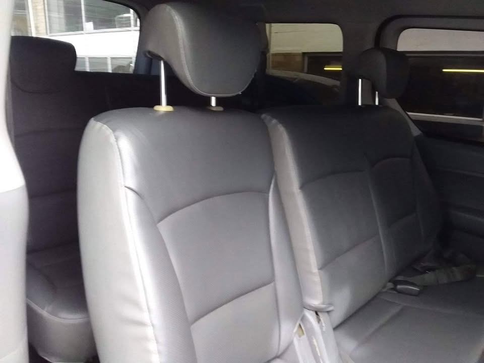 Used Hyundai H-1 2.5VGTi bus Elite 9-seater - Private Seller