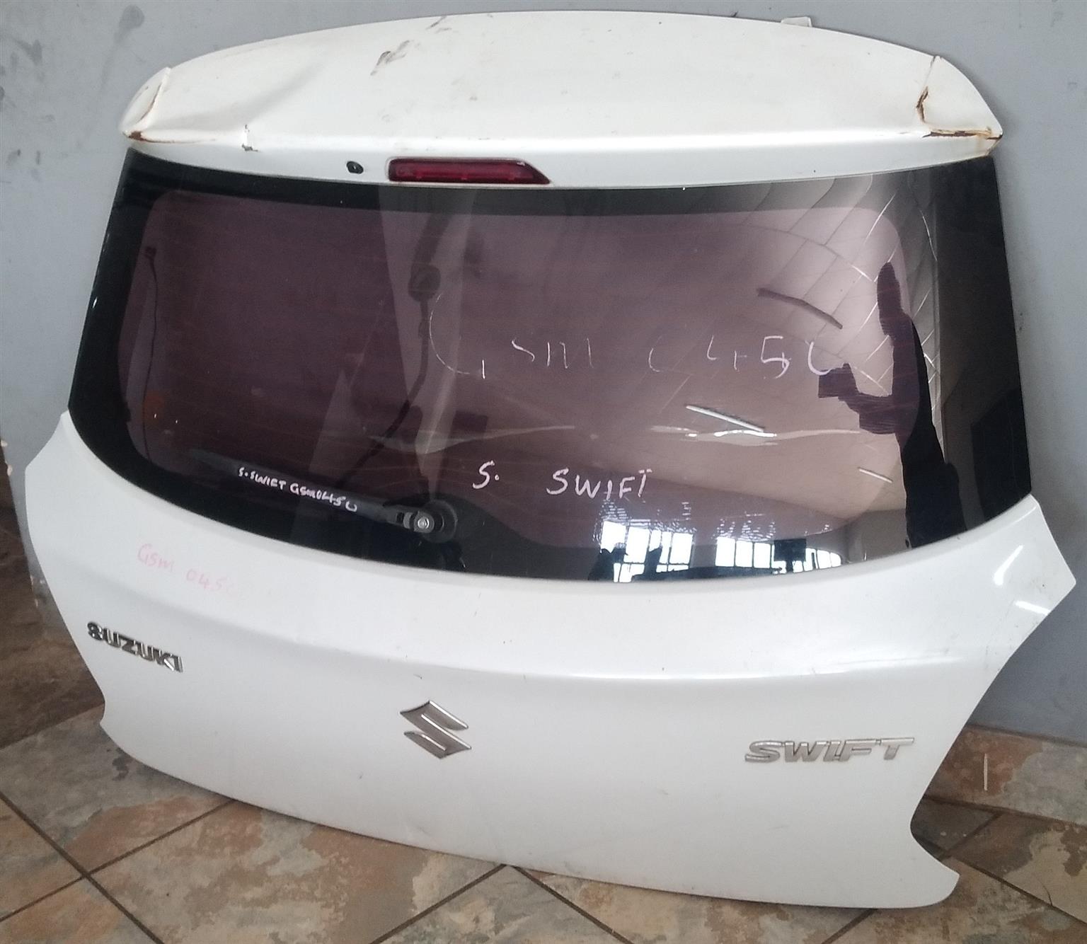 VARIOUS USED SUZUKI TAILGATES STILL AVAILABLE