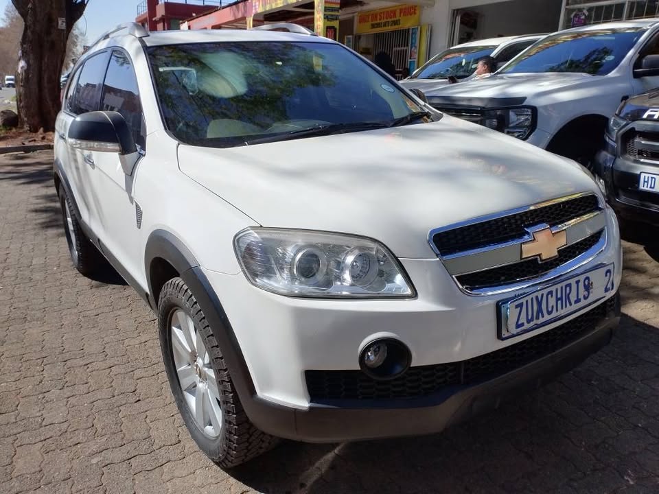 2010 CHEVROLET CAPTIVA LTZ 2.4  7 SEATER AUTOMATIC