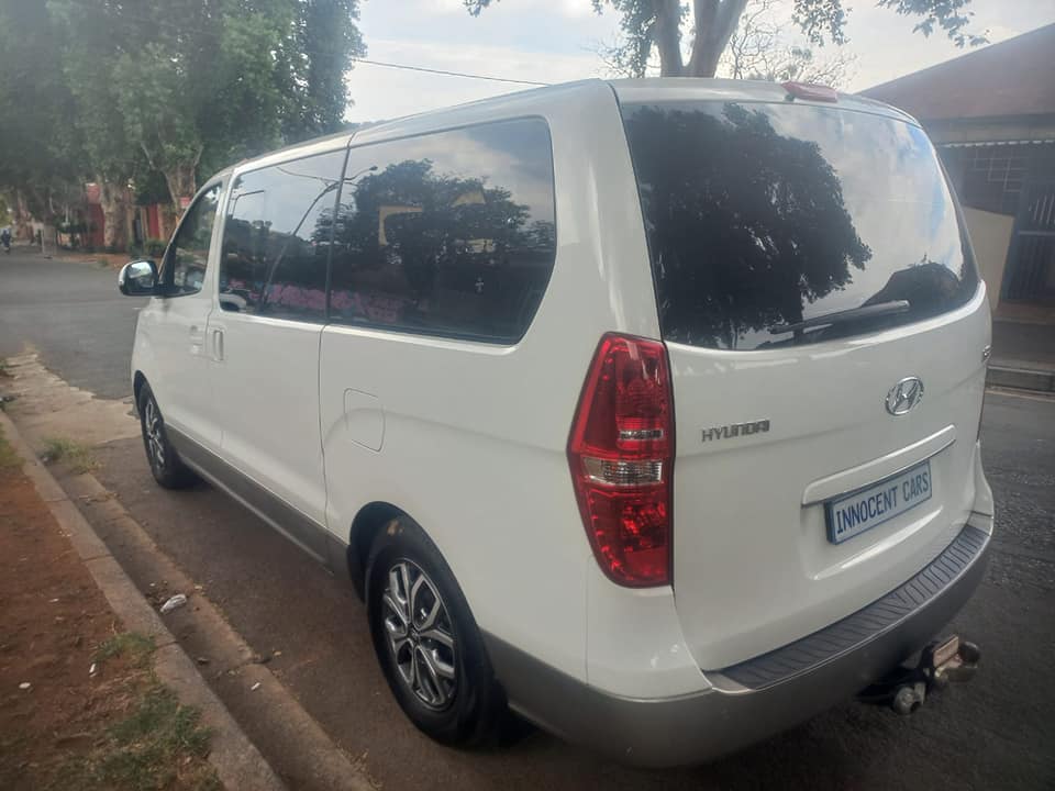 2019 HYUNDAI H1 BUS 2.5 DIESEL, AUTOMATIC, WHITE COLOR, MILEAGE 43000KMS
