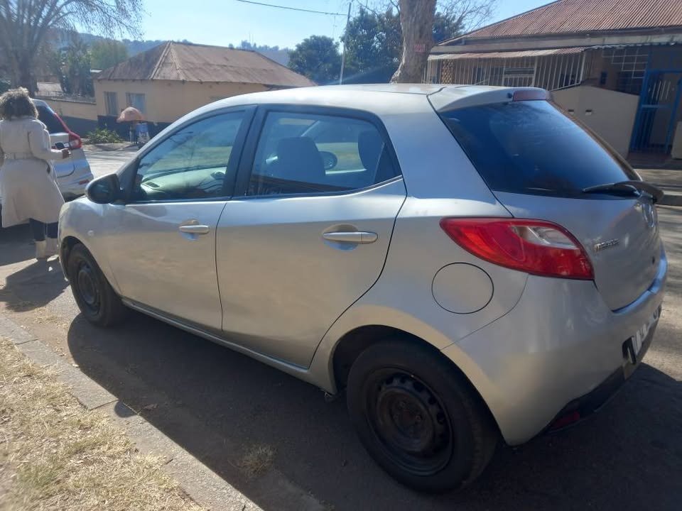 2008 Mazda 2 Hatchback 1.3 Manual Petrol, Silver, 156000kms