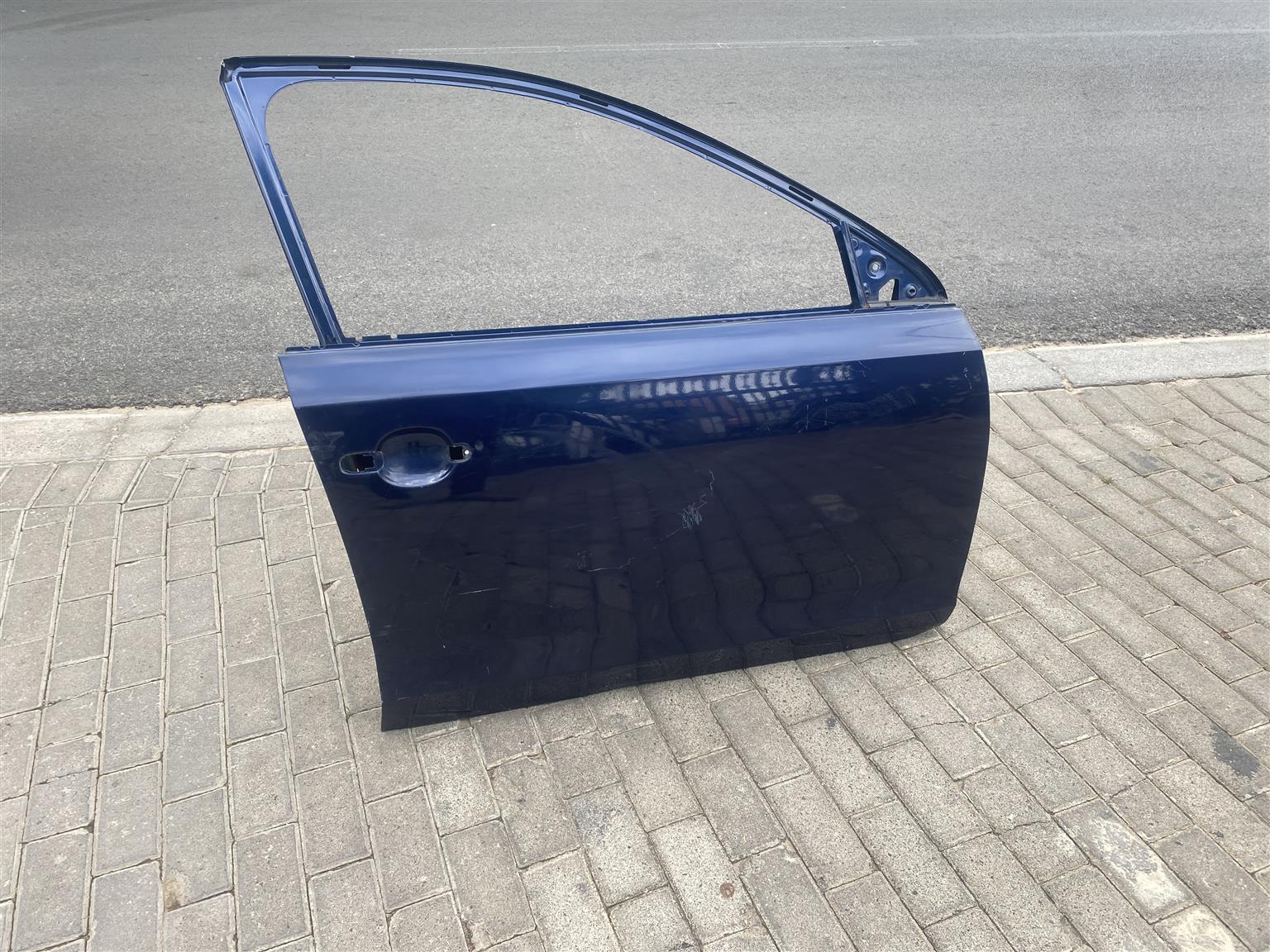 2015 VW JETTA RIGHT FRONT DOOR SHELL FOR SALE. IN EXCELLENT CONDITION - Private Seller 2015 VW JETTA RIGHT FRONT DOOR SHELL FOR SALE. IN EXCELLENT CONDITION - Private Seller