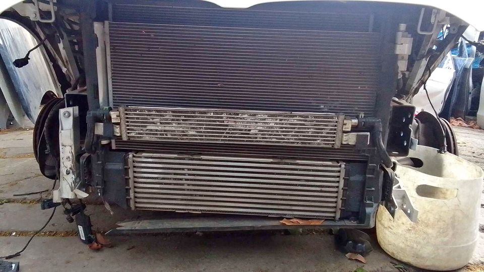 BMW G20 RADIATOR SET - Private Seller BMW G20 RADIATOR SET - Private Seller