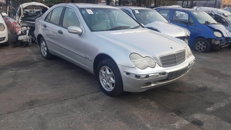 Mercedes c180 w203 stripping for spares - Private Seller