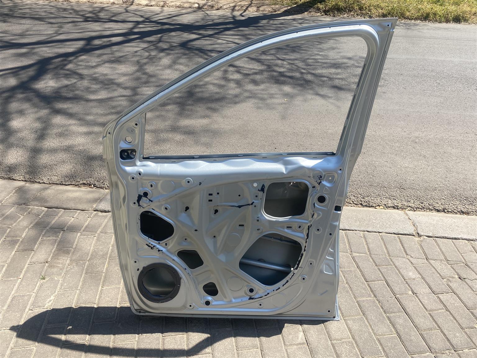 2024 TOYOTA RUMION/ SUZUKI ERTIGA RIGHT FRONT DOOR SHELL FOR SALE - Private Seller