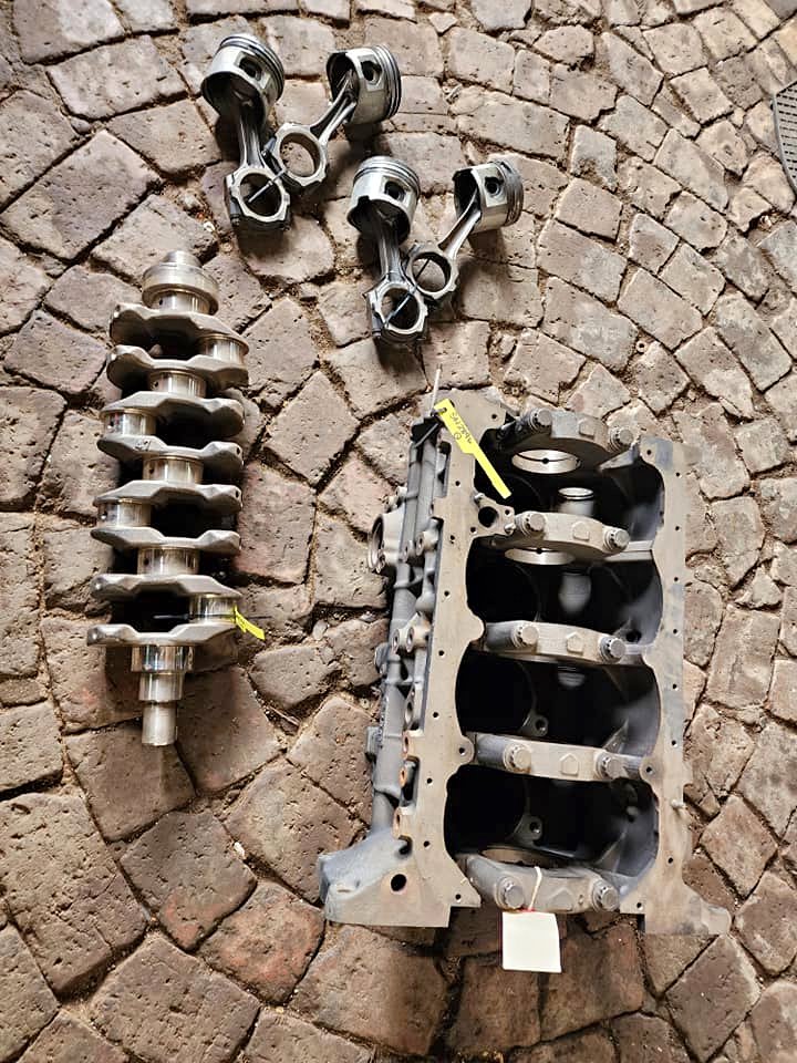 Toyota Hilux KZ-TE Block/Crank/Pistons For Sale - Private Seller Toyota Hilux KZ-TE Block/Crank/Pistons For Sale - Private Seller