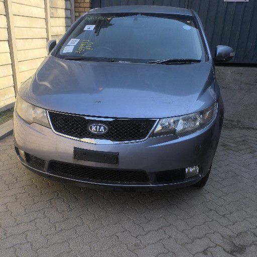 stripping Kia cerato spare Parts