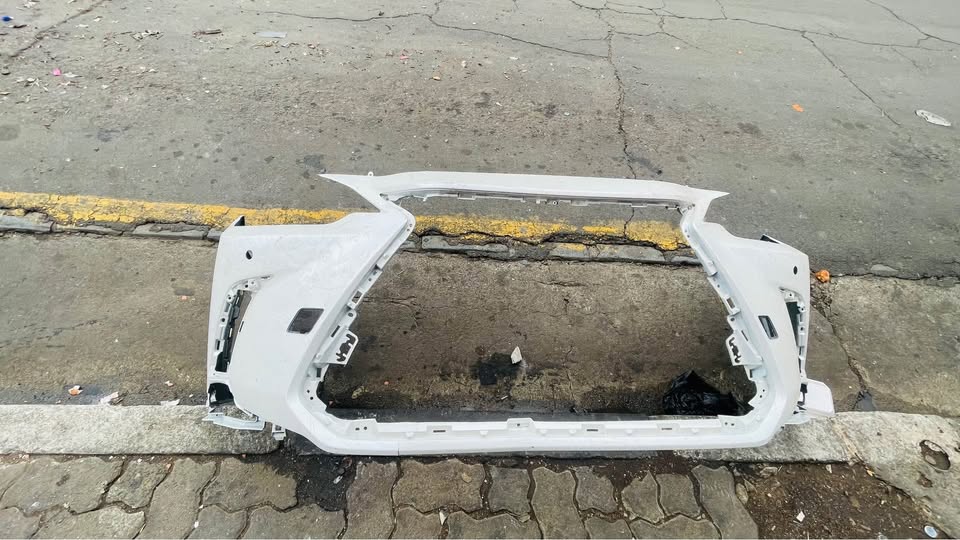 LEXUS NX250 NX350 FRONT BUMPER 2022/24 - Private Seller LEXUS NX250 NX350 FRONT BUMPER 2022/24 - Private Seller