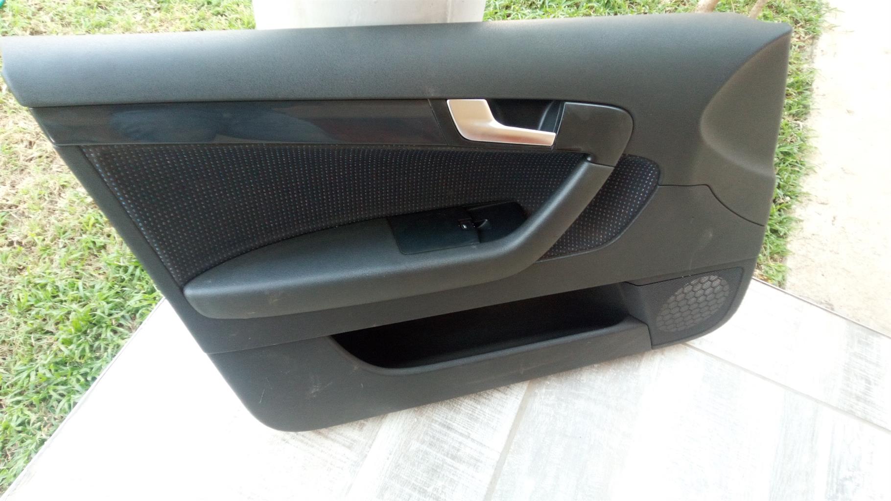 Audi a3 8p left door panel complete - Private Seller