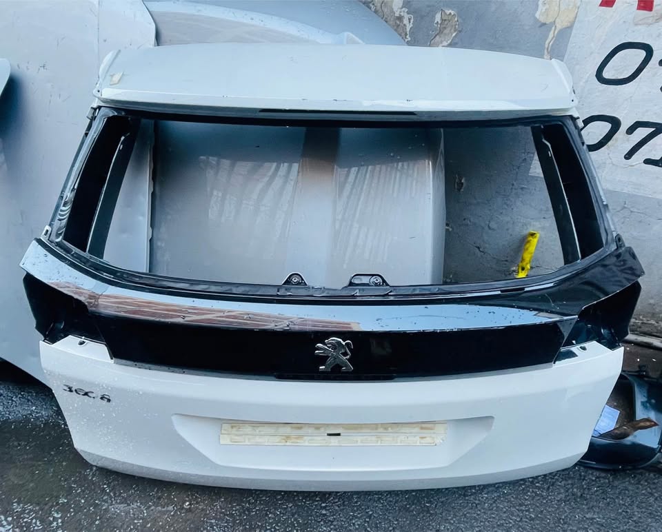 Peugeot 3008 tailgate - Private Seller
