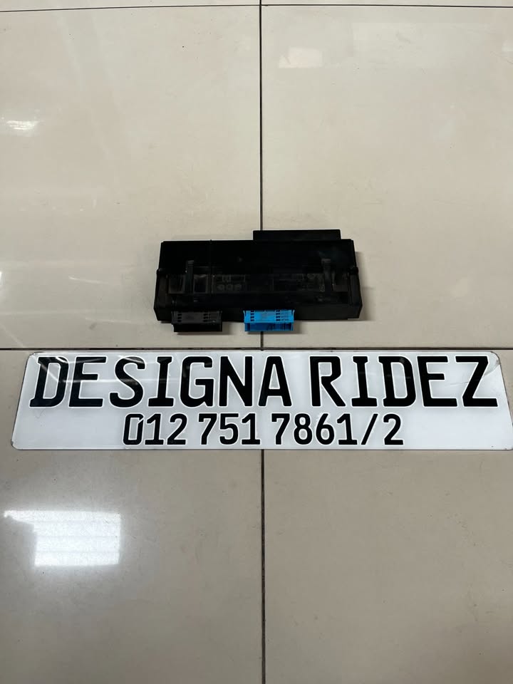 BMW E90 325i JUNCTION BOX AVAILABLE. - Private Seller
