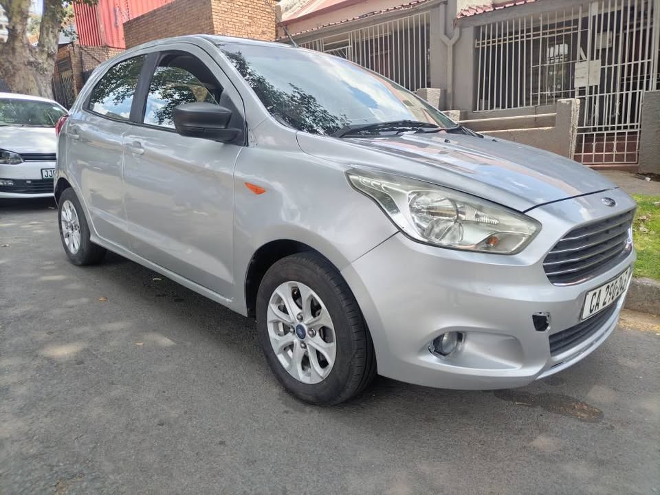 2016 Ford figo 1.4 hatchback