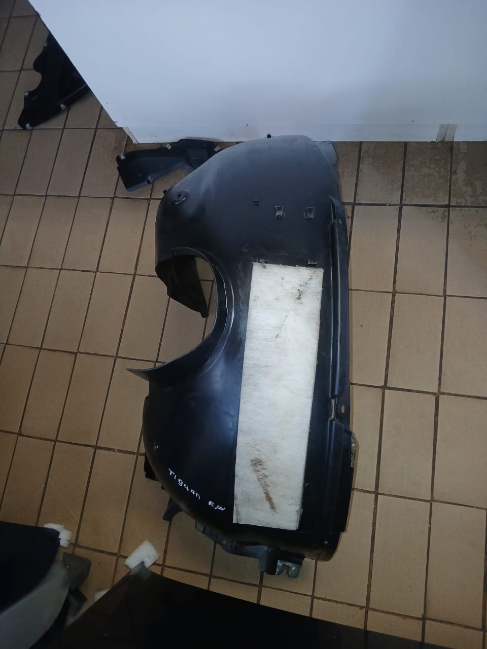 2023 (VW)TIGUAN FENDER LINER RIGHT SIDE - Private Seller 2023 (VW)TIGUAN FENDER LINER RIGHT SIDE - Private Seller