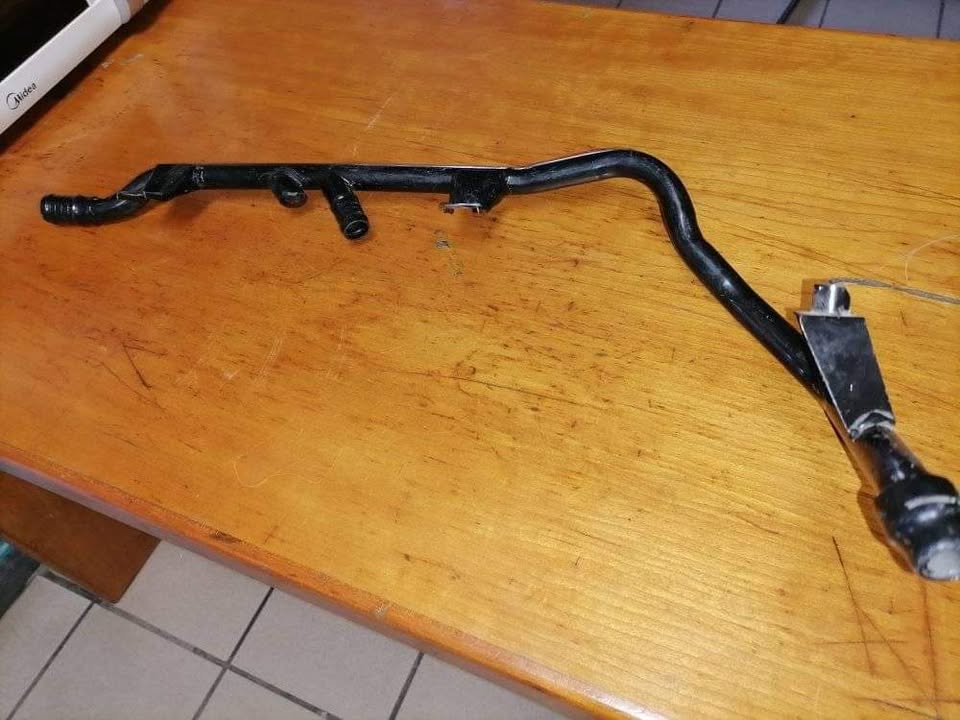 BMW E90 Water pipes for sale - Private Seller