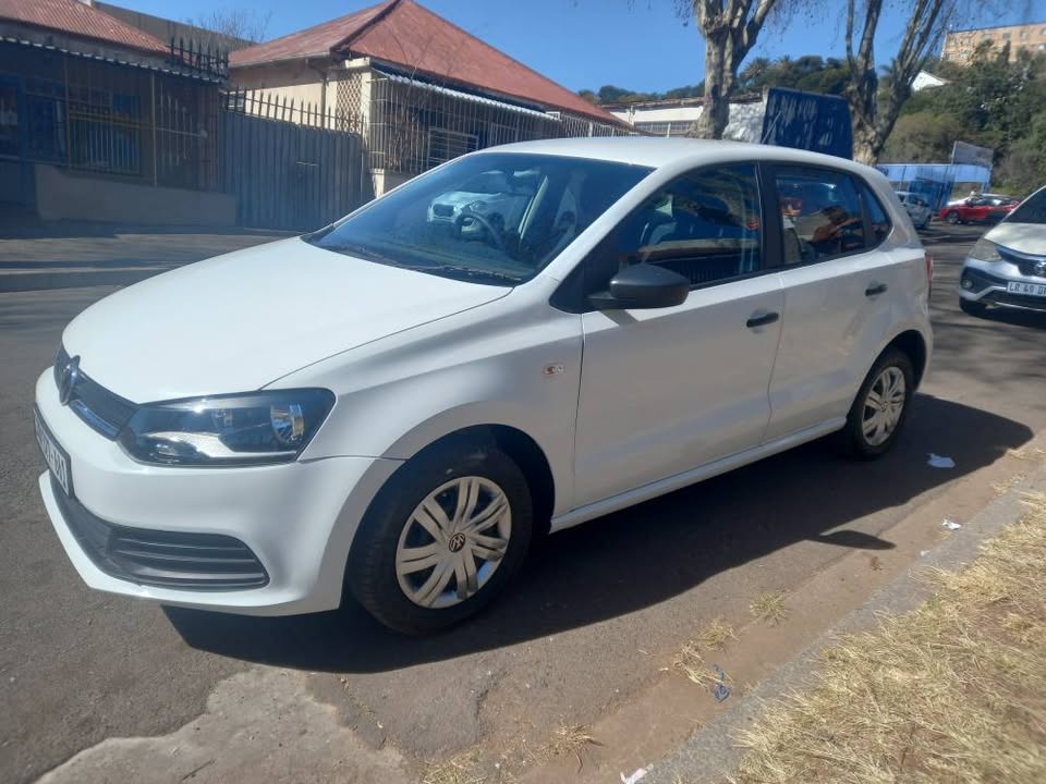 2024 VW Polo Vivo Hatchback 1.4 Petrol, Manual, White, Spere key, Service book