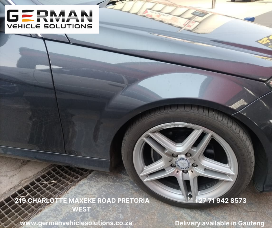 2012 Mercedes Benz c250 cdi w204 fender for sale - Private Seller