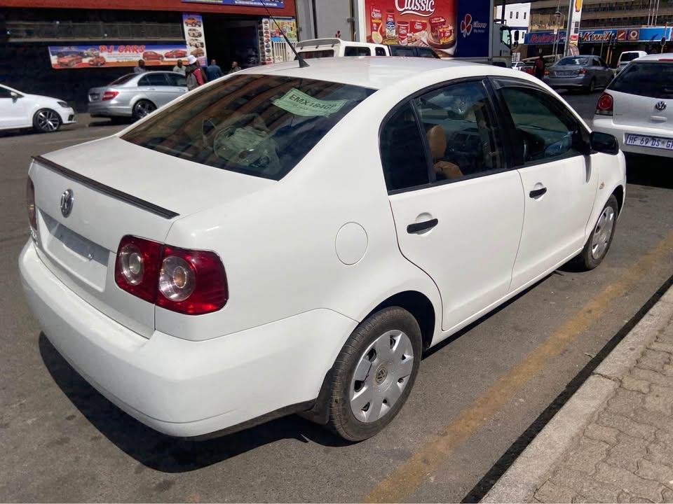 2017 Polo Vivo Sedan