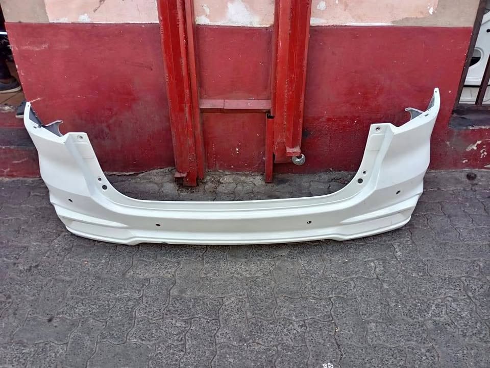 Suzuki Ertiga Back Bumper - Private Seller Suzuki Ertiga Back Bumper - Private Seller