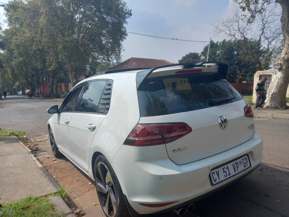 2015 VW Golf 7, 2.0 TDI Diesel, Automatic, White