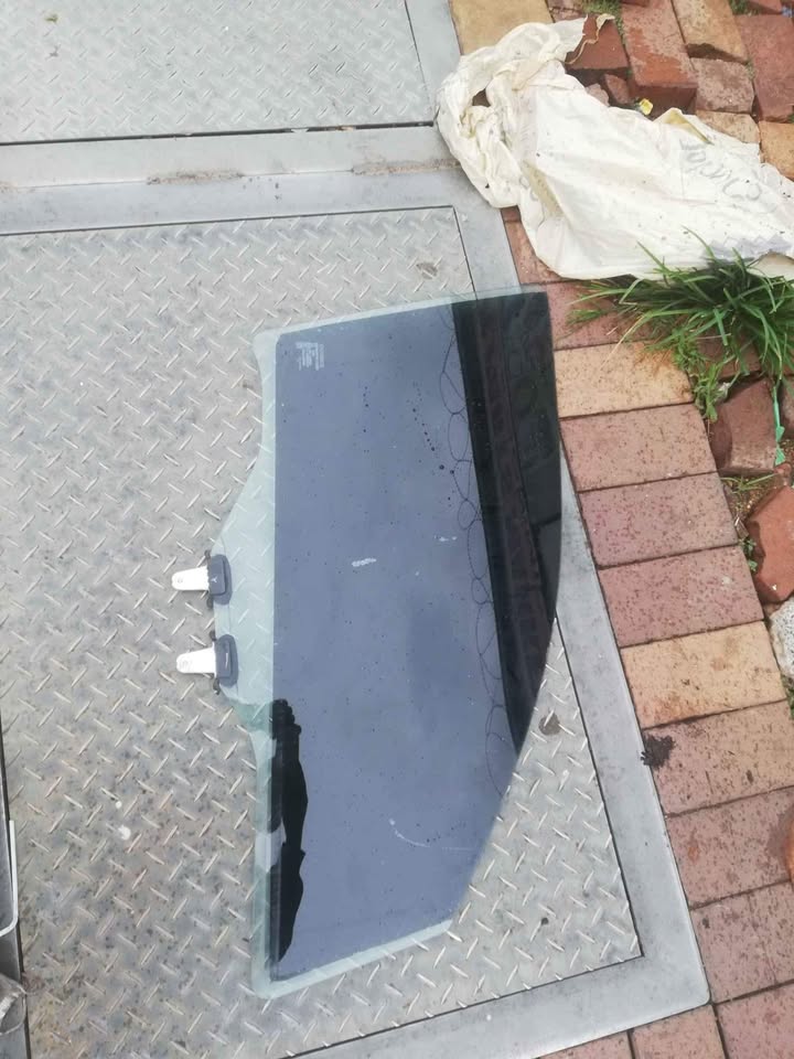 Suzuki celerio right front door mirror - Private Seller Suzuki celerio right front door mirror - Private Seller