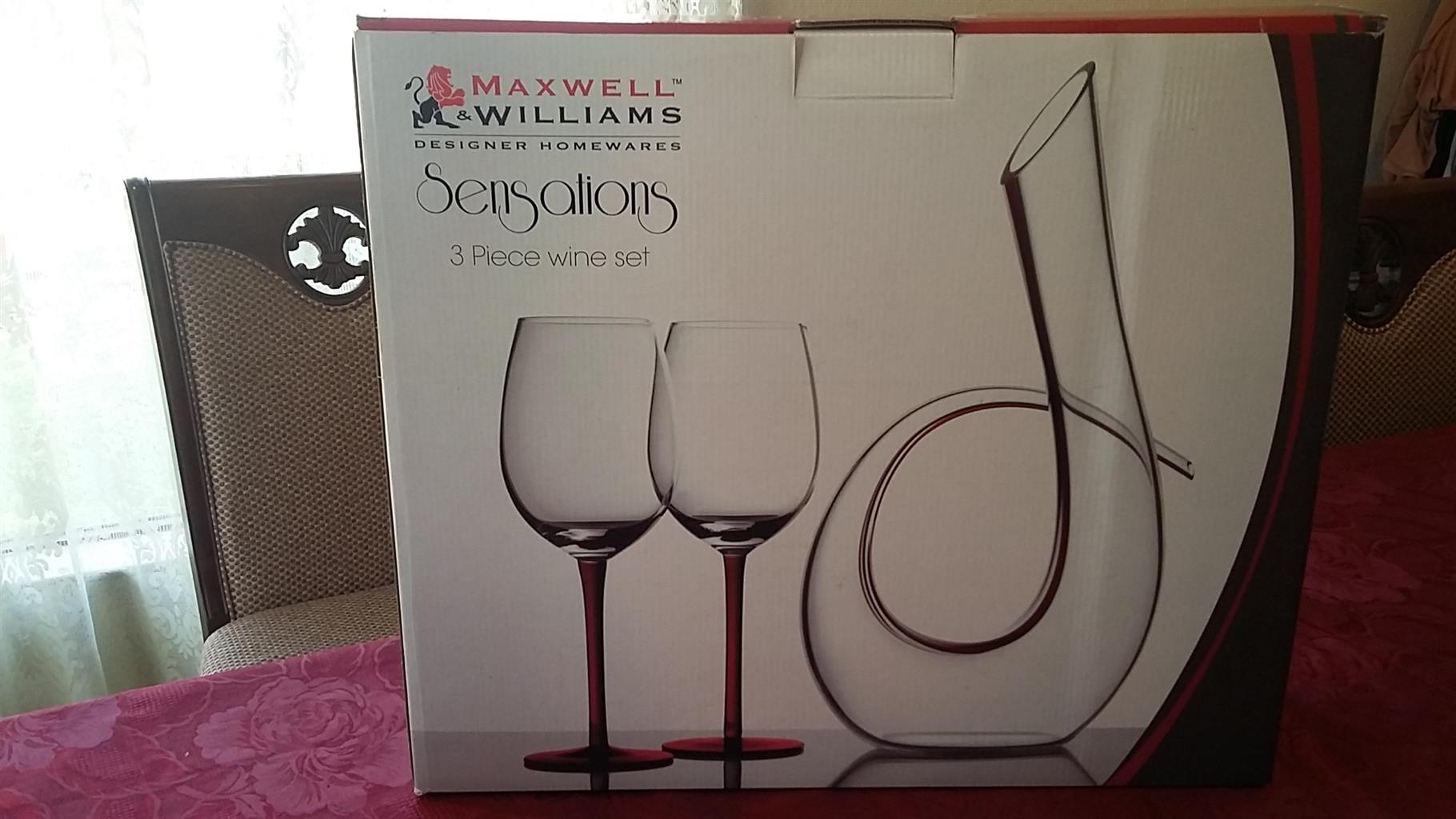 BEAUTIFUL WINE DECANTER THREE PIECE SET FOR SALE