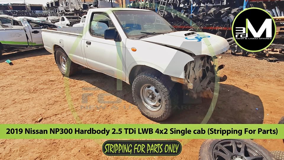 2019 NISSAN NP300 HARDBODY 2.5 TDi LWB 4×2 SINGLE CAB (STRIPPING FOR PARTS)