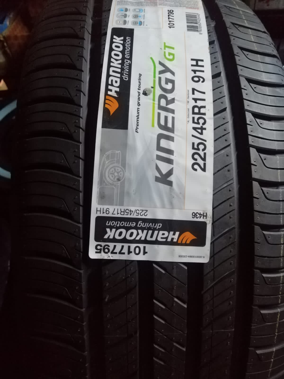 NEW TYRES!! 225/45/17 Hankook NEW TYRES!! 225/45/17 Hankook