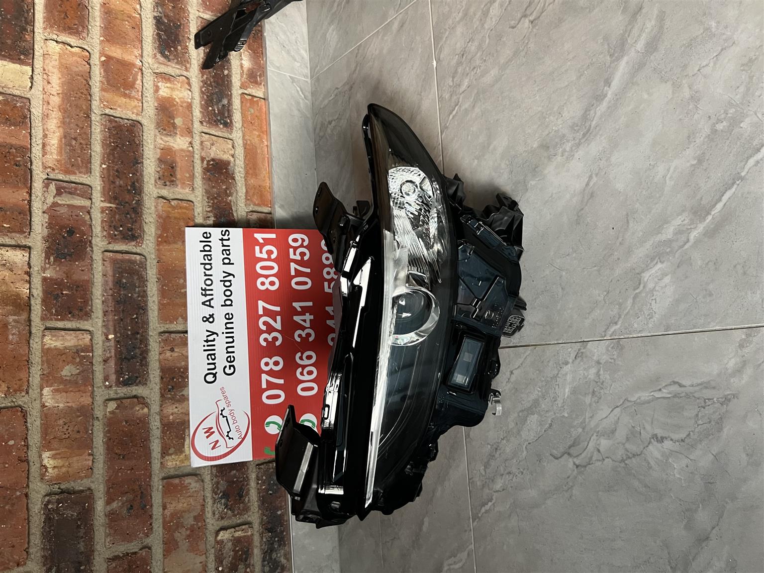 Mazda 3 Headlight 2019-2023 - Private Seller Mazda 3 Headlight 2019-2023 - Private Seller